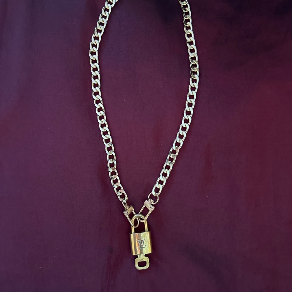 Louis Vuitton Lock and Key #320 Authentic with unbranded chain